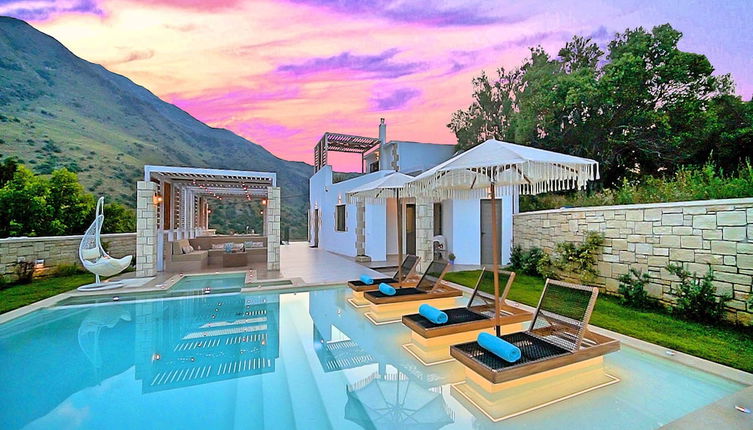 Photo 1 - Blue Lake Villa