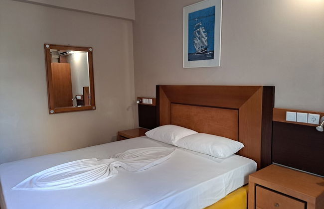 Bristol Hotel & Apartments - Foto 12