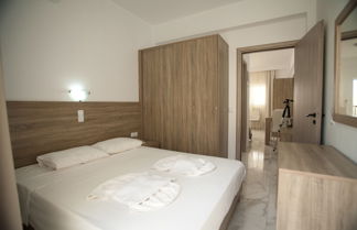 Photo 3 - Ocean Analipsis Apartments