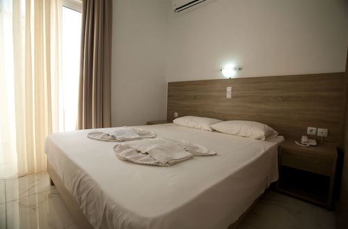 Photo 2 - Ocean Analipsis Apartments