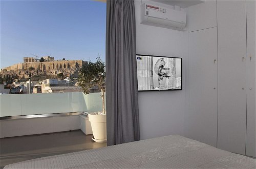 Photo 35 - Luxury Penthouse touching the Acropolis by GHH
