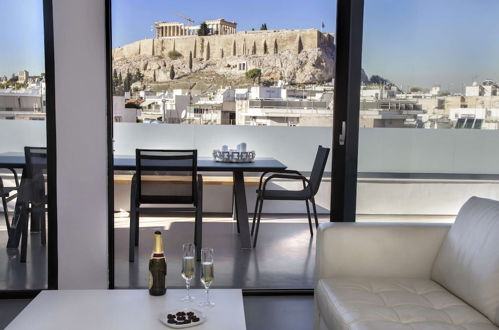 Photo 32 - Luxury Penthouse touching the Acropolis by GHH