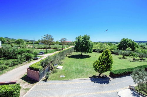 Photo 39 - Spacious Holiday Home With Private Pool