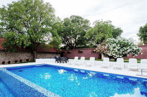 Photo 23 - Spacious Holiday Home With Private Infinity Pool, Superb Garden, Terrace, Bbq,