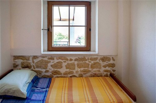 Photo 2 - Charming Apartment in Okrug Donji Near Sea