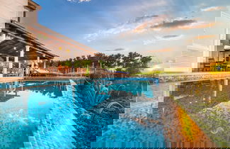 Foto 1 - Beautiful Villa on the Island of Brac With Infinity Pool, Beach at 30 Meters