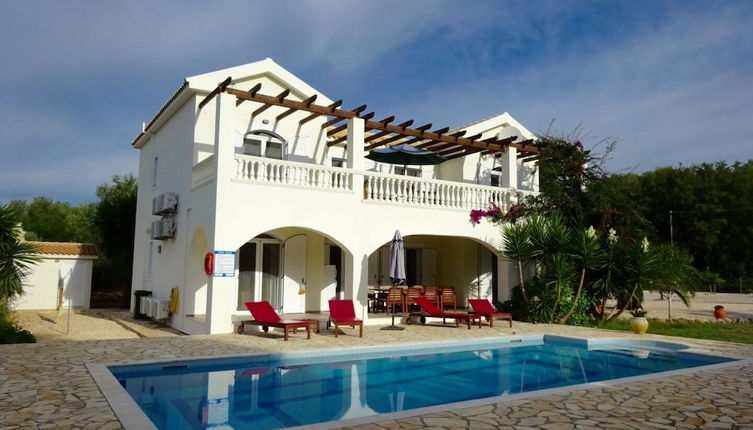 Photo 1 - Spacious 5 Bed Villa With Pool in Kefalonia