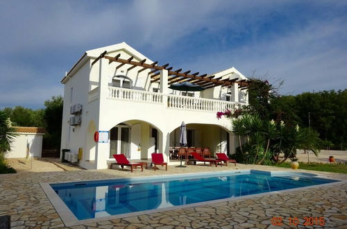 Photo 1 - Spacious 5 Bed Villa With Pool in Kefalonia