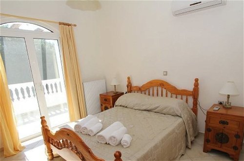 Photo 4 - Spacious 5 Bed Villa With Pool in Kefalonia