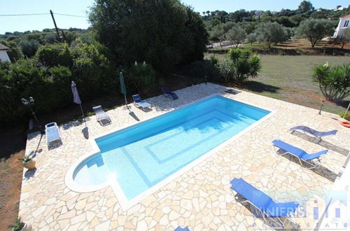 Photo 20 - Spacious 5 Bed Villa With Pool in Kefalonia