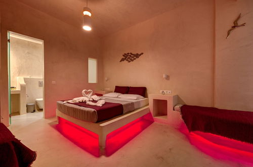 Foto 10 - The Muse Of Santorini - Hot Tub Suites