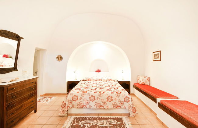 Nikos Villas Hotel in Oia Santorini - Foto 14