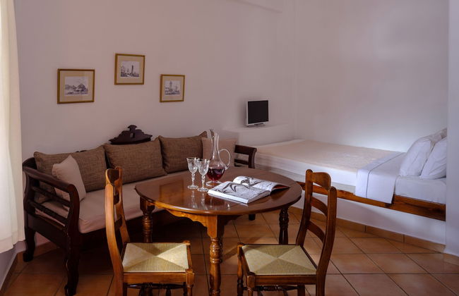 Nikos Villas Hotel in Oia Santorini - Foto 25