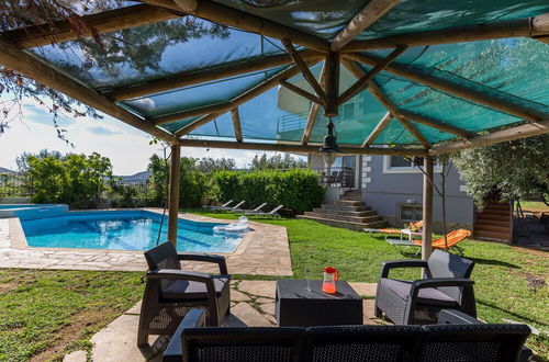 Photo 34 - 290m² Villa with Pool close to the Airport