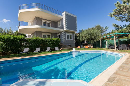 Photo 35 - 290m² Villa with Pool close to the Airport