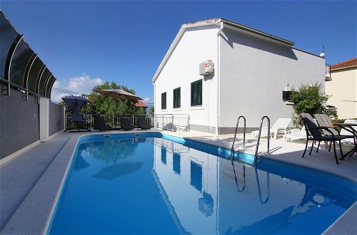 Foto 1 - Luxury house with pool near the sea