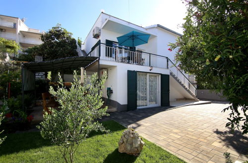 Photo 55 - Luxury house with pool near the sea