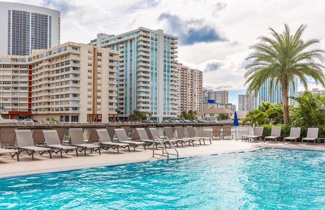 Private Ocean Luxury Condos at Beachwalk - Foto 32