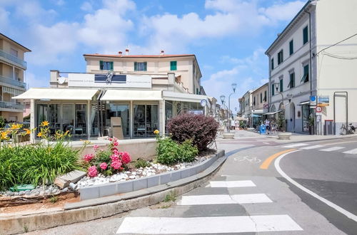 Photo 37 - Holiday Gome in San Vincenzo Near Beach