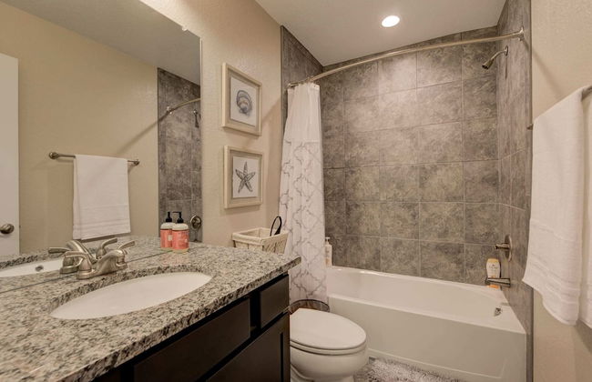 Marbella Lane Executive Townhome, 20 mins to Boulder - Foto 30