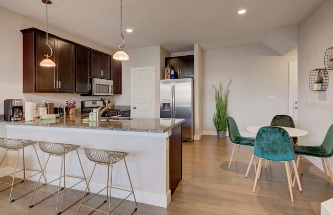 Marbella Lane Executive Townhome, 20 mins to Boulder - Foto 11