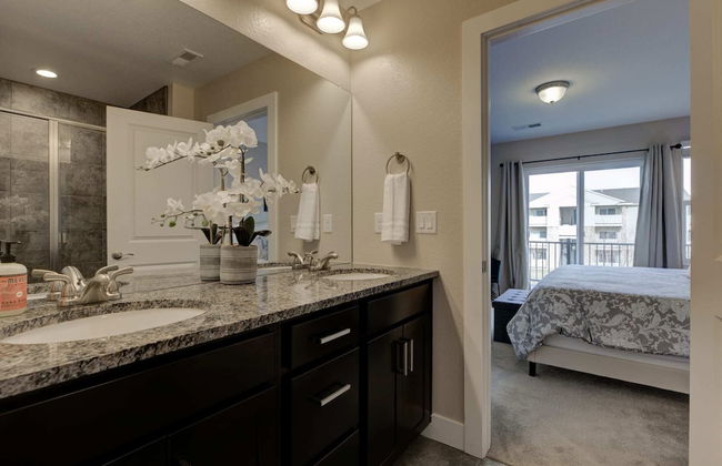 Marbella Lane Executive Townhome, 20 mins to Boulder - Foto 20