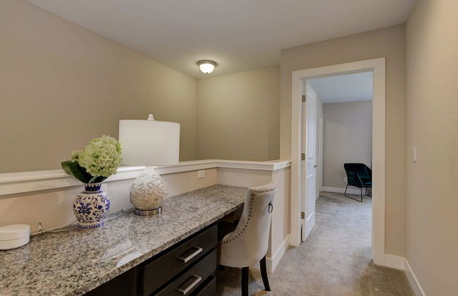 Marbella Lane Executive Townhome, 20 mins to Boulder - Foto 37