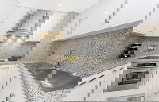 Foto 9 - Mayfair House