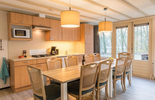 Cozy Bungalow in De Maasduinen - Foto 3