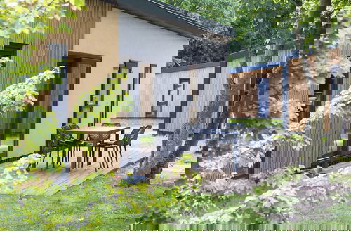 Foto 8 - Modern Chalet With Dishwasher Near the Beach
