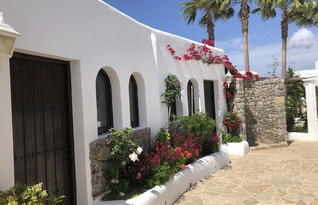 Lush Farmhouse in Sant Miguel de Balansat with Hot Tub & Private Pool - Foto 32