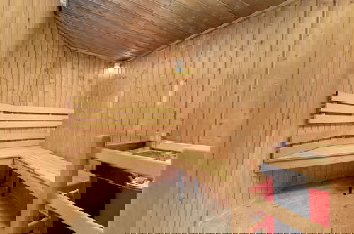 Photo 21 - Apartment With Sauna by Renters