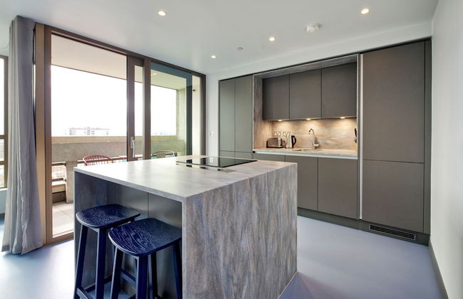 Luxury Two-bedroom Flat in East London s Poplar - Photo 6