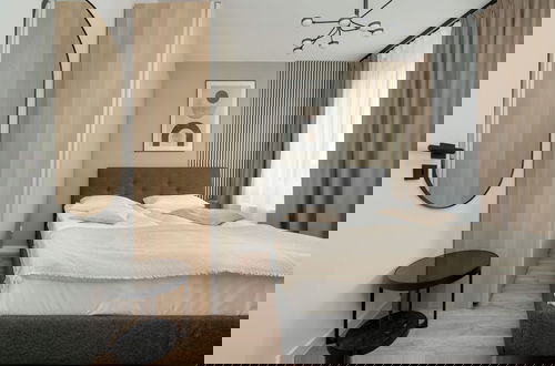 Photo 9 - Grey and Beige Apartment by Renters
