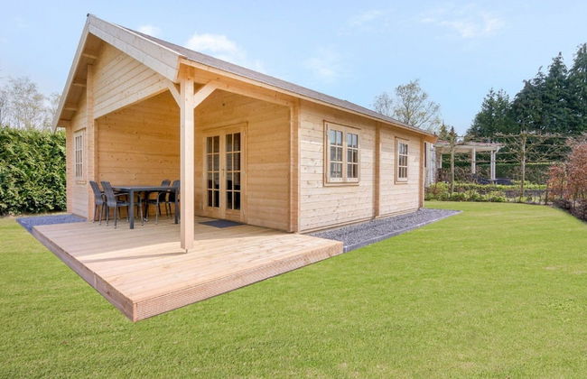 Holiday Home in Netherlands With Wooden Terrace - Foto 1