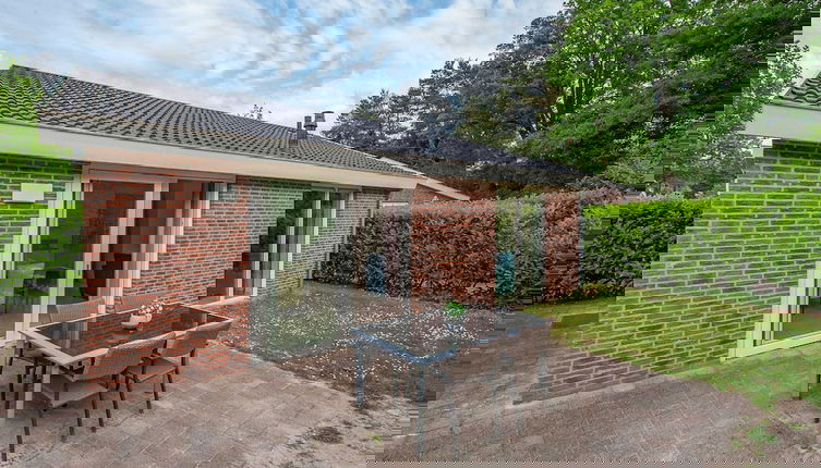 Foto 1 - Modern Bungalow With Washing Machine in Green Surroundings