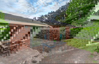 Foto 1 - Modern Bungalow With Washing Machine in Green Surroundings