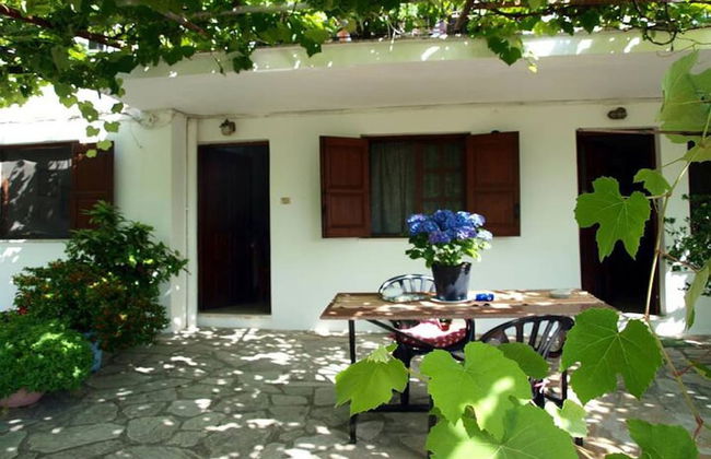 Paradeisos Flatlet With Garden View - Foto 3