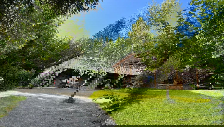 Foto 1 - Chalet in La Roche With Fenced Garden