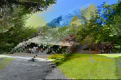 Foto 1 - Chalet in La Roche With Fenced Garden