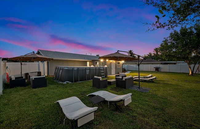 Paradise Haven- Amazing 4BR Oasis With Pool - Foto 47