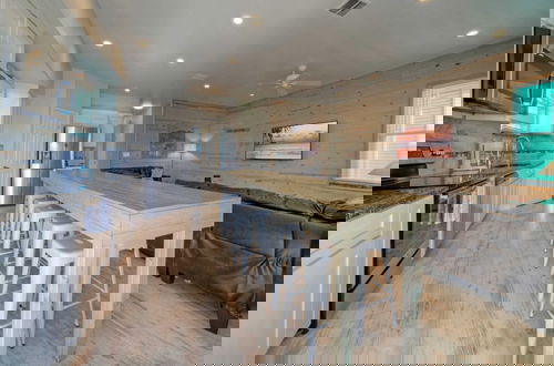 Foto 51 - Sleeps 28 2 Homes w/ Boat Dock & Waterfront Pool Laguna Village Haven