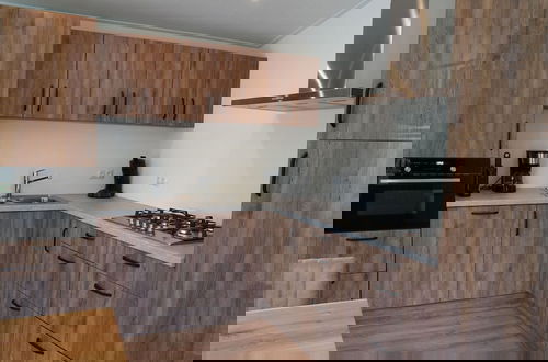 Foto 6 - Lovely Bungalow in Hoenderloo With Fireplace