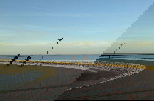 Photo 15 - Dyke Space 50 m to the Beach sea
