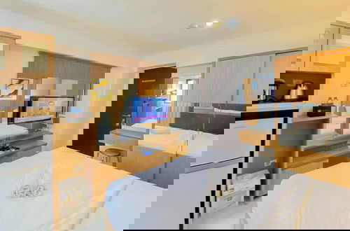 Foto 1 - Cozy Living Studio At Kebagusan City Apartment