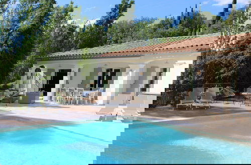 Photo 20 - Luxe Villa With Pool in Lorgues