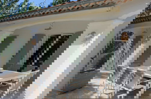 Photo 26 - Luxe Villa With Pool in Lorgues