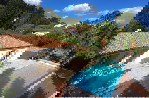 Photo 21 - Luxe Villa With Pool in Lorgues