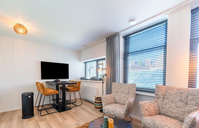 Modern Renovated Apartment in the Heart of Sneek - Foto 16