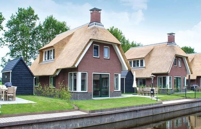 Villa in Friesland With Sauna by Water - Foto 1